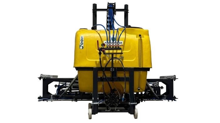 600 L Hydraulic Field Sprayer standard